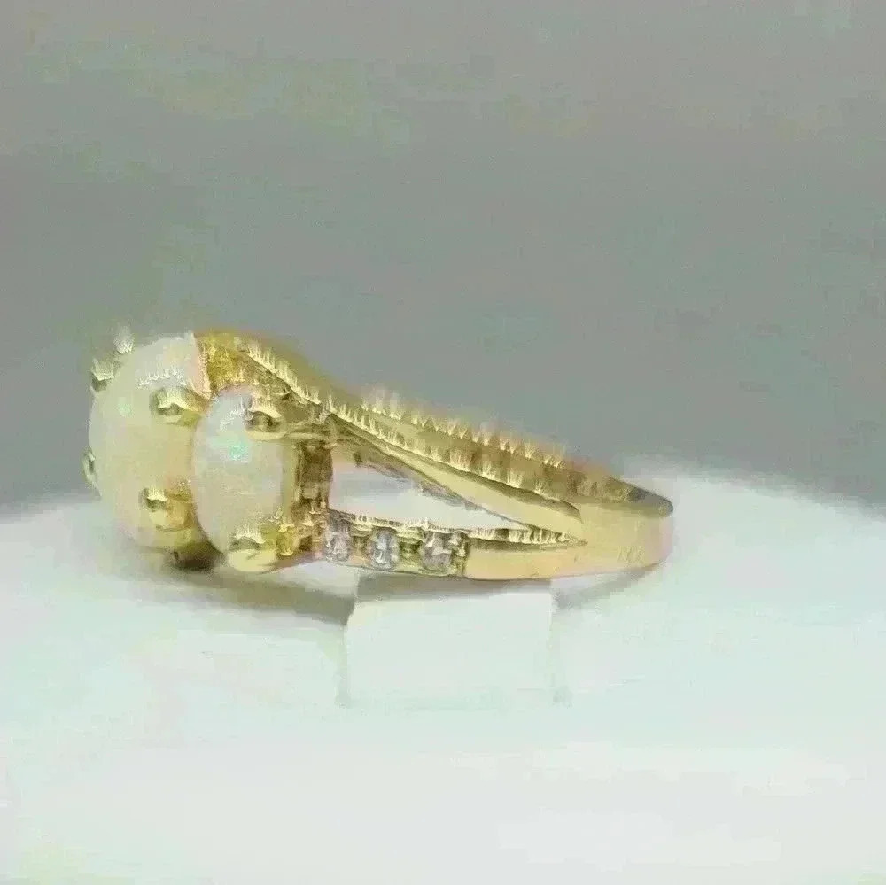 NWOT Exquisite Yellow Goldfilled Faux Opal and Diamond Ring. - Picture 3 of 6
